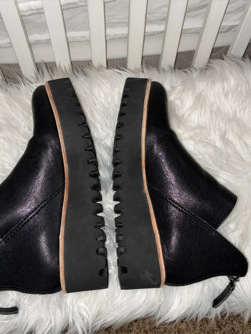 All Black‎ Womens Fur Shootie Tread Black Platform Boots Sz 39